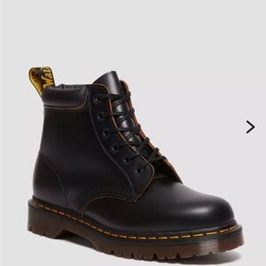 Dr Marten Boots